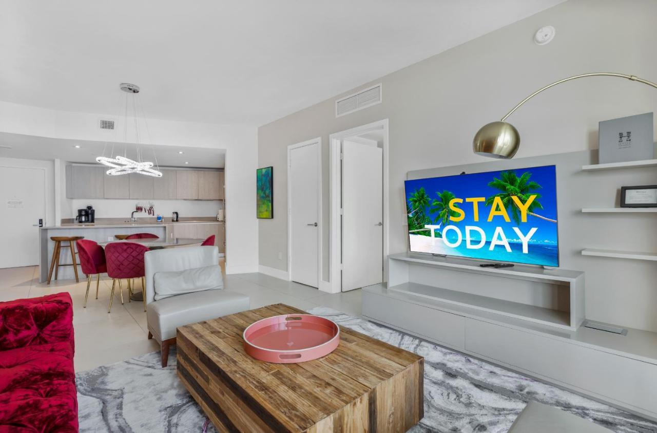 Seashore Resort - 2 Bedroom Right On The Beach Direct Ocean-View With Amenities On The Rooftop Hollywood Eksteriør bilde