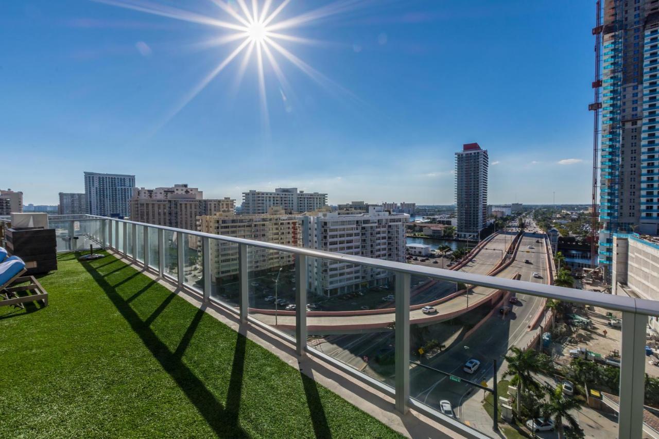 Seashore Resort - 2 Bedroom Right On The Beach Direct Ocean-View With Amenities On The Rooftop Hollywood Eksteriør bilde