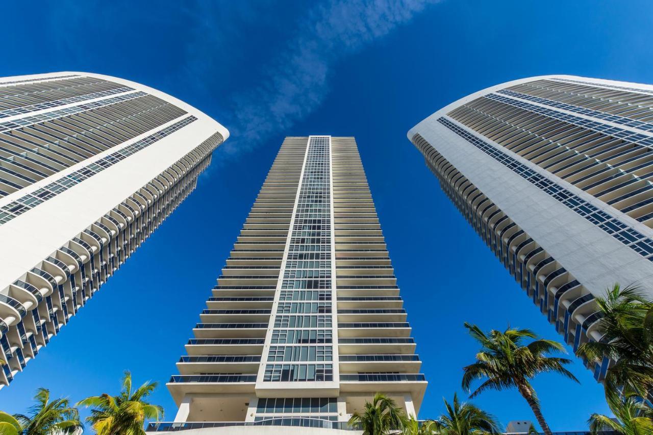 Seashore Resort - 2 Bedroom Right On The Beach Direct Ocean-View With Amenities On The Rooftop Hollywood Eksteriør bilde